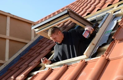 Pose de fenêtres de toit Velux à Néret